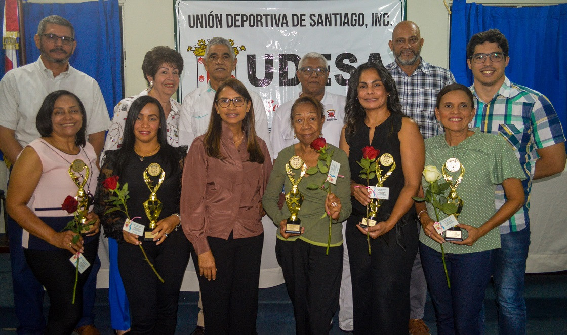 UDESA galardona mujeres histu00f3ricas del deporte 