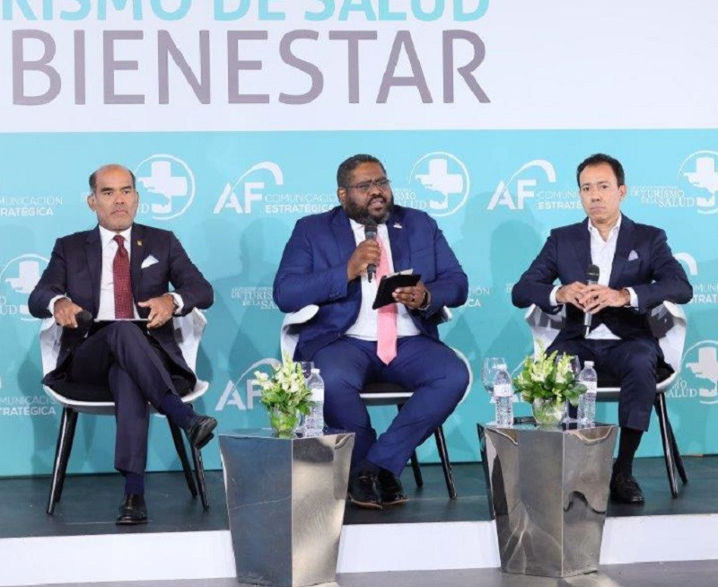 Durante el panel ¿Cómo las nuevas tecnologías impulsan el sector salud