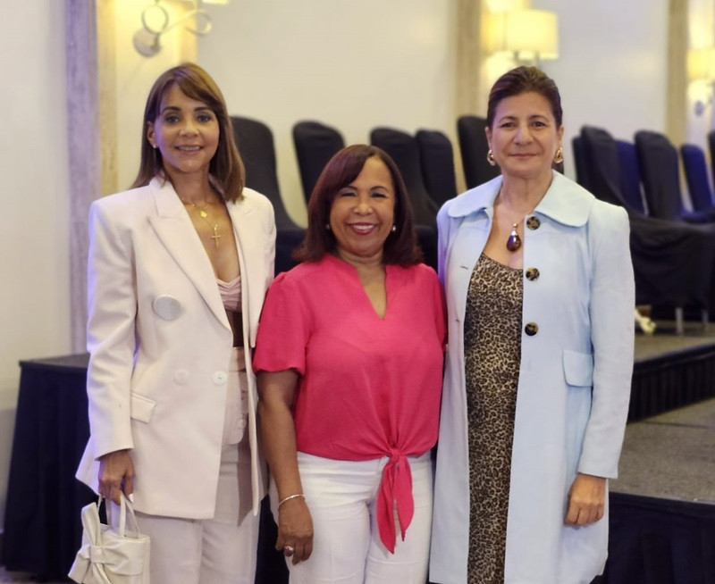 Caludine Nova, Zoila Puello, Luisa Feliz