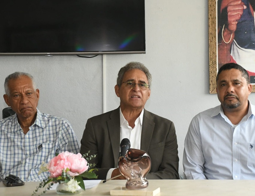 Bienvenido Solano, Rubén García y Elvin Fernández, ofrecieron detalles del torneo Copa Mao 2024.