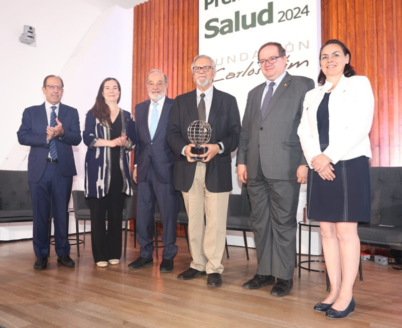 Marco Antonio Slim, Carmen Hernández, Carlos Slim, Dr. Moisés Selman, Leonaldo Lomelí y Ana Sepúlveda